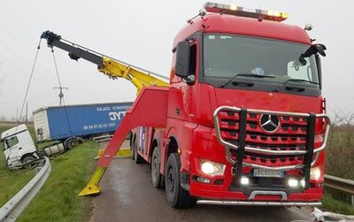 Эвакуатор-манипулятор в Астрахани Эвакуация тяжелого авто манипулятором